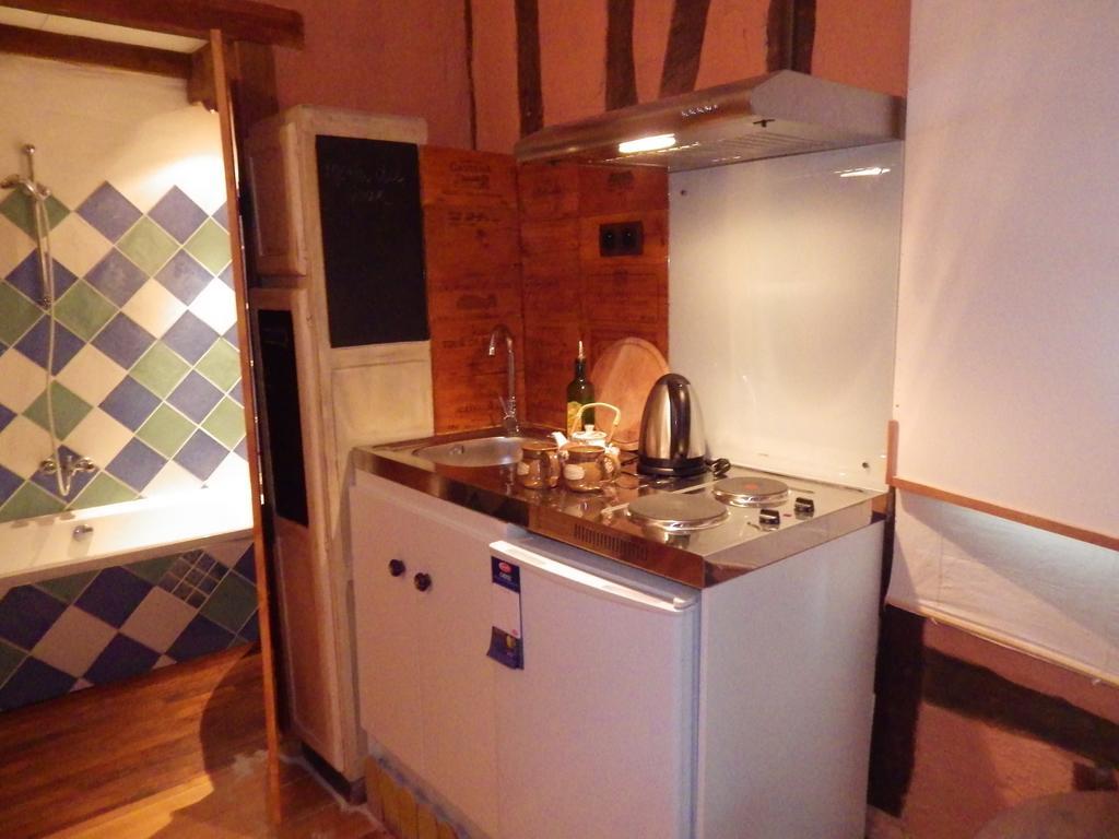 Bed and Breakfast Domaine A Marmande Berdoues Habitación foto