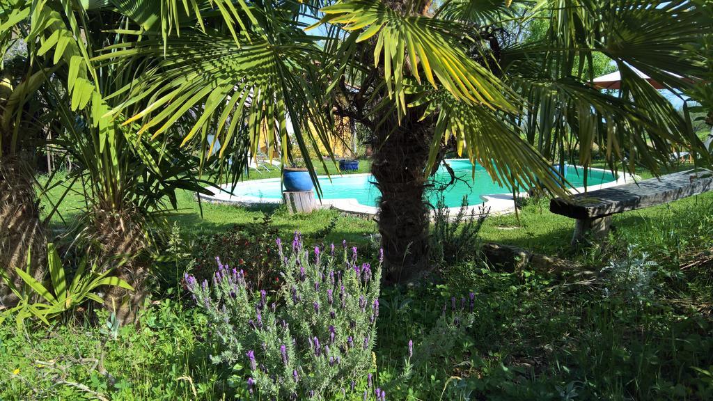 Bed and Breakfast Domaine A Marmande Berdoues Exterior foto