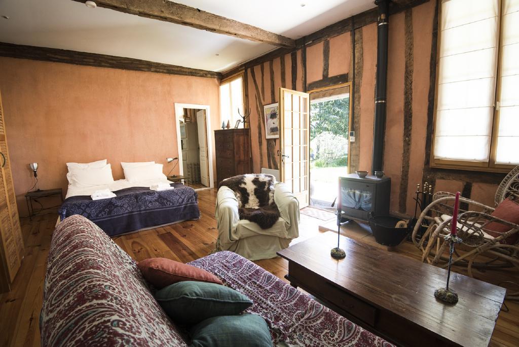 Bed and Breakfast Domaine A Marmande Berdoues Exterior foto
